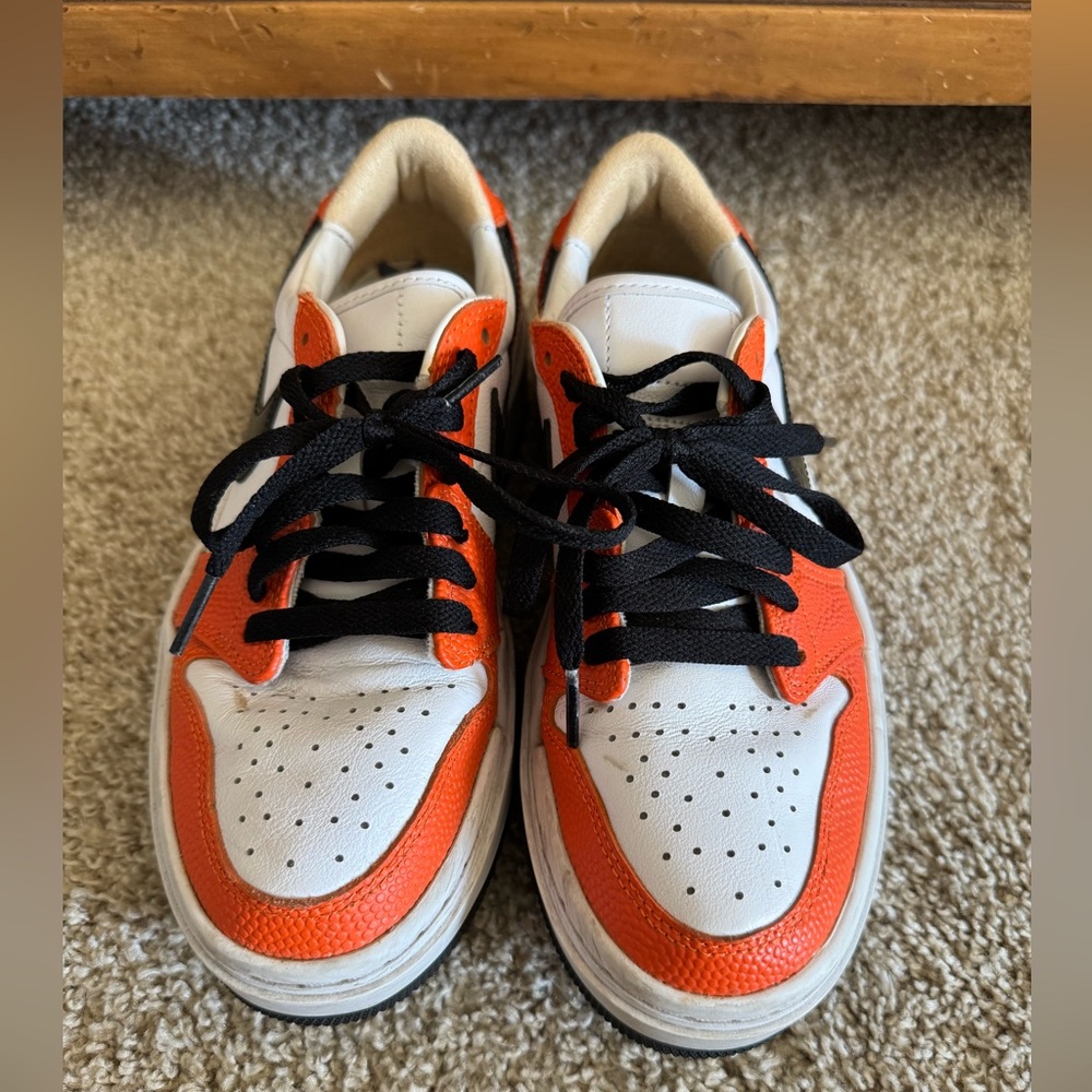 Jordan Kids Low-Top Sneakers in White, Orange & Black